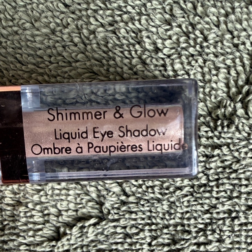 *Host Pick* Stila Cosmetic Set w/Heaven’s Dew Lip Oil & Mini Liquid Eye Shadow - Picture 7 of 9